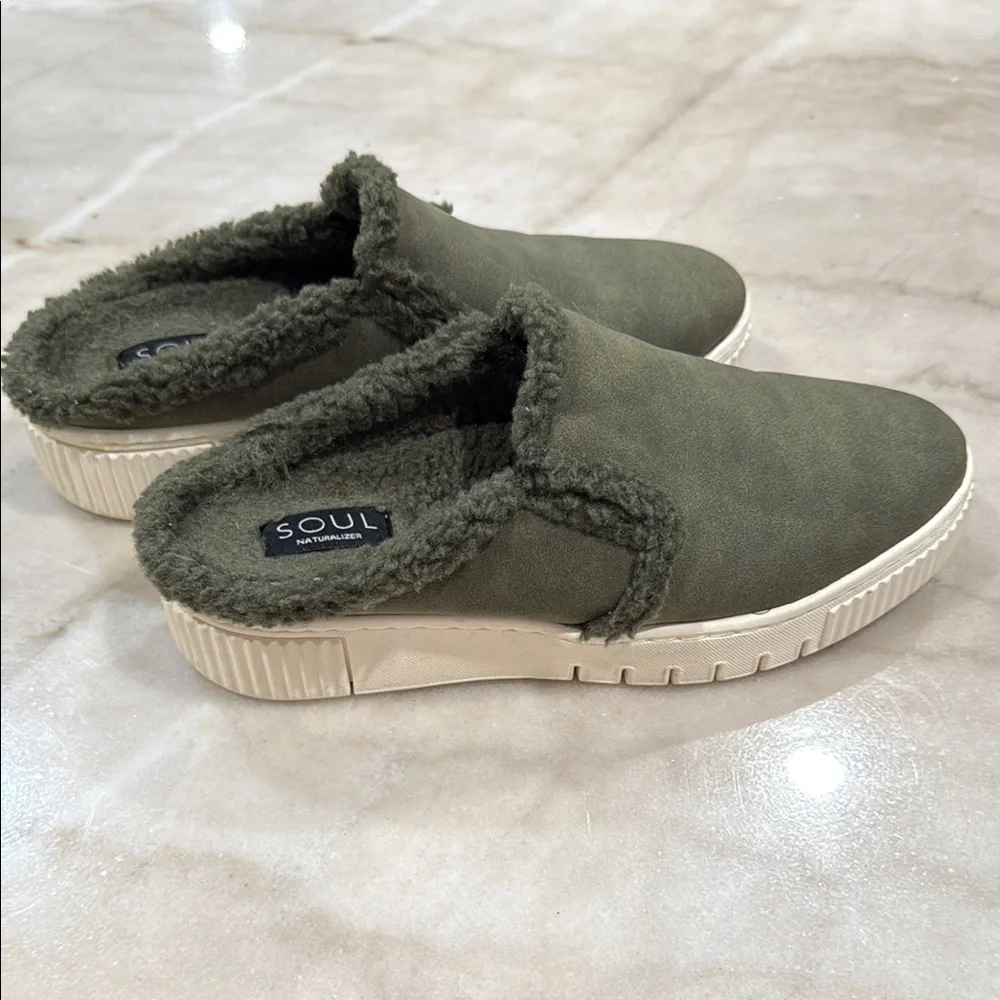 NATURALIZER Women’s Sole OliveGreen Slip-On Cozy Shoes Mules Size 8M